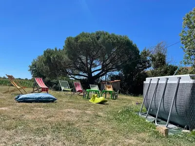 Jardin de l'établissement Gite spacieux 290m2, SPA Ext, Billard et babyfoot.