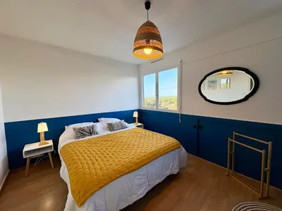 Un ou plusieurs lits dans un hébergement de l'établissement Appartement rénové à Saint Jean de Monts - Face à la mer - Internet rapide - FR-1-323-496
