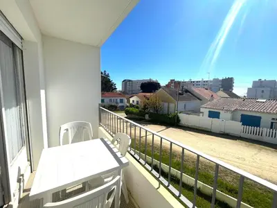 Plan de l'établissement Appartement calme à 150m de la plage avec parking privé - FR-1-323-305