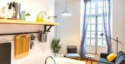 Cuisine ou kitchenette dans l'établissement L'impressionniste-Charme de l'ancien-Hypercentre
