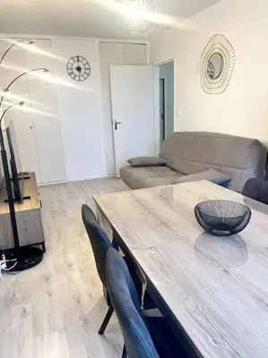 Coin salon dans l'établissement VULCAIN 2, 11ème, Ile de Nantes, 4pers, parking inclus
