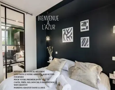 Un ou plusieurs lits dans un hébergement de l'établissement L'Azur chaleureux et cocooning