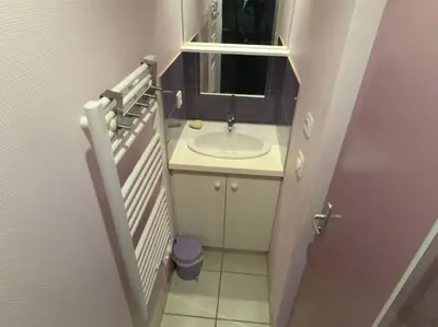 Salle de bains dans l'établissement Appartement 27 Groix