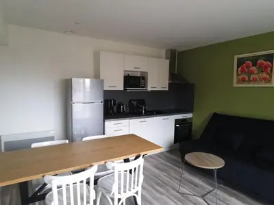 Cuisine ou kitchenette dans l'établissement Villa la garenne : Chausey