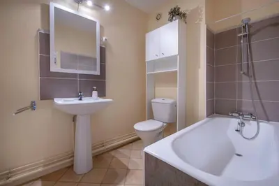 Salle de bains dans l'établissement Appartement face mer pour 4 à Saint Brévin L’Océan