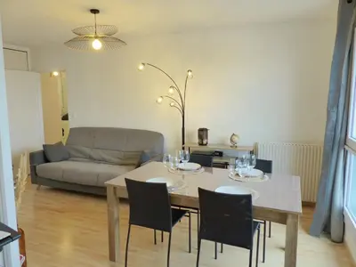 Coin salon dans l'établissement VULCAIN 4, 14ème, Ile de Nantes, vue exceptionnelle avec parking