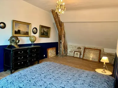 Un ou plusieurs lits dans un hébergement de l'établissement Château de la Pervenchère gîte Marin