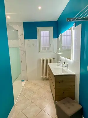 Salle de bains dans l'établissement La Boissière