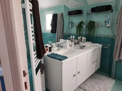 Salle de bains dans l'établissement PORNICHET maison classée 3 étoiles à 700m plage a pieds