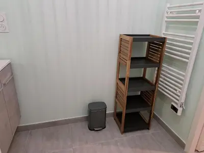 Plan de l'établissement Appartement moderne proche plage et commerces, quartier des Demoiselles ! - FR-1-323-512