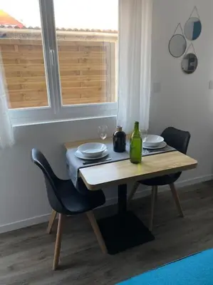 Plan de l'établissement Studio neuf à Bouguenais+terrasse+parking