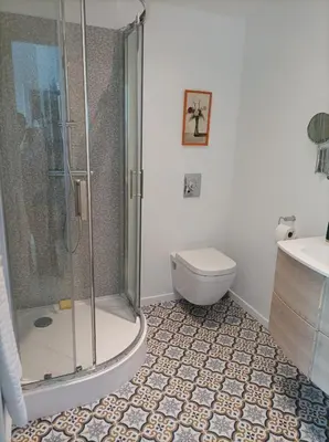 Salle de bains dans l'établissement Le clos du prieuré