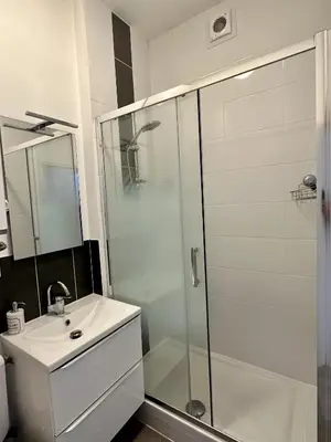 Salle de bains dans l'établissement Charmant studio hyper centre