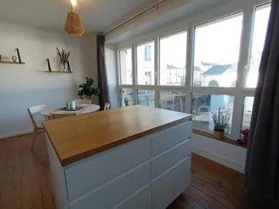 Cuisine ou kitchenette dans l'établissement citybreak des balcons d'Ancenis