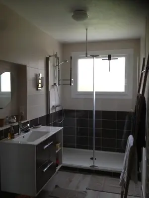 Salle de bains dans l'établissement La Caillerie