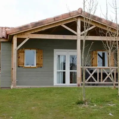Chalet calme 2 chambres avec piscine proche du lac du Jaunay - FR-1-783-20