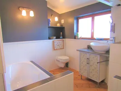Salle de bains dans l'établissement Noyer