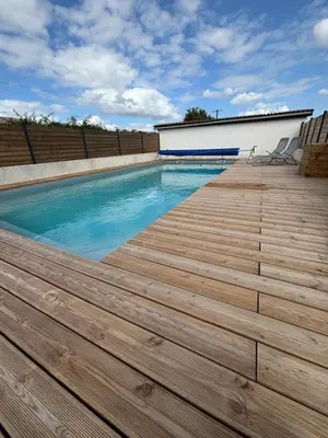 Piscine de l'établissement Cerisier ou située à proximité