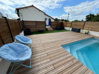 Piscine de l'établissement Cerisier ou située à proximité