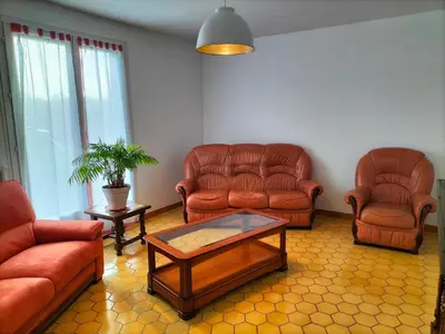 Coin salon dans l'établissement Petite maison, le charme de l'ancien