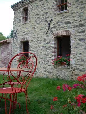 Jardin de l'établissement Le Moulin de Drapras