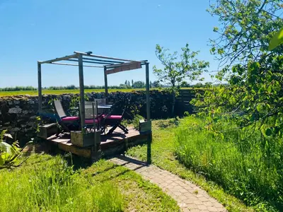 Jardin de l'établissement Logement atypique et charmant dans les marais, studio espace ouvert