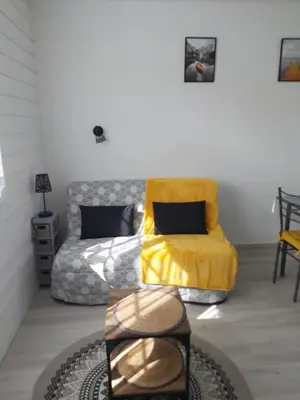 Coin salon dans l'établissement Studio 2 à 4 personnes proche de la plage