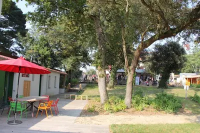 Jardin de l'établissement La Brise de Mer