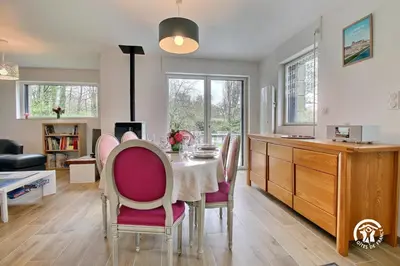 Cuisine ou kitchenette dans l'établissement Ty Bodudal, maison Cosy et indépendante