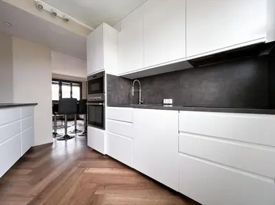 Cuisine ou kitchenette dans l'établissement Le Jardin des Plantes