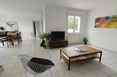 Télévision ou salle de divertissement dans l'établissement Gite la Blanchere