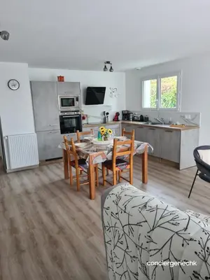 Cuisine ou kitchenette dans l'établissement Chez Tina jolie maison à 12 min du Puy du Fou