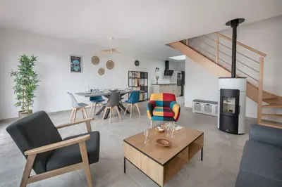 Coin salon dans l'établissement Maison récente à Pornic 500m de la plage pour 5