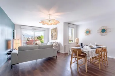 Coin salon dans l'établissement Le Sully - Joli duplex centre de Nantes