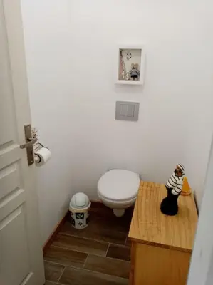 Salle de bains dans l'établissement Maison de vacances saisonnier
