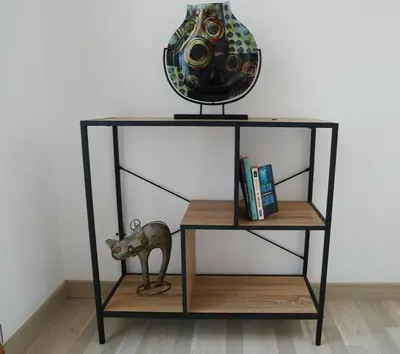 Bibliothèque dans l'appartement