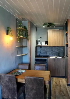 Cuisine ou kitchenette dans l'établissement Oasis Tropical Sauna Privé Vue Mer & Plage À 100M