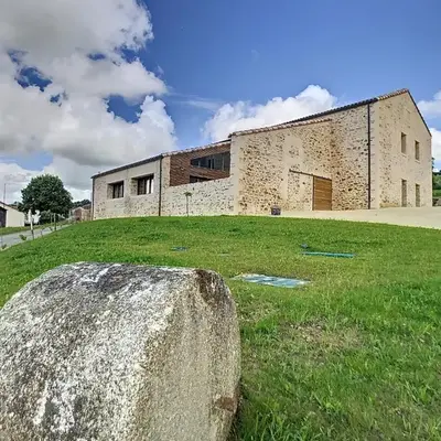 Au Vent des Collines