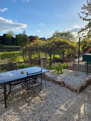 Jardin de l'établissement Maison 10km du puy du fou 50 m2