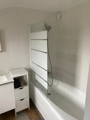 Salle de bains dans l'établissement Maison 10km du puy du fou 50 m2