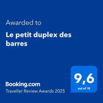 Certificat, récompense, panneau ou autre document affiché dans l'établissement Le petit duplex des barres