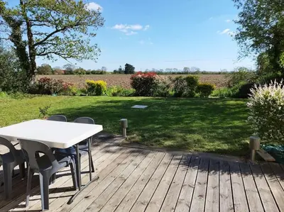 Jardin de l'établissement Longère à Saint Michel chef chef