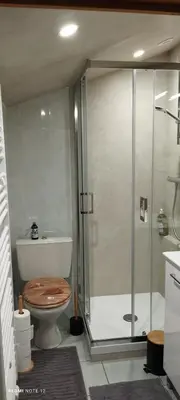 Salle de bains dans l'établissement Appartement indépendant chez l'habitant