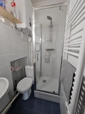 Salle de bains dans l'établissement proche centre calme jardin privé