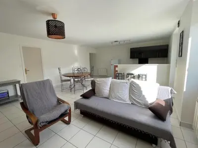 Télévision ou salle de divertissement dans l'établissement Maison du domaine de Val Léose