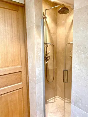 Salle de bains dans l'établissement Maison avec jardin - L'Orangerie