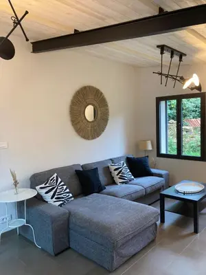 Coin salon dans l'établissement Gîte de Charme en bord de Loire