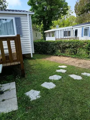 Jardin de l'établissement MH 329 Camping Bois Dormant