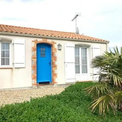 Maison calme avec garage et jardin clos avec ménage inclus