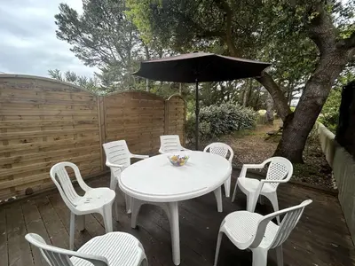 Jardin de l'établissement Maison familiale pour 8 avec terrasse, à 300m de la plage - La Guérinière - FR-1-224B-228